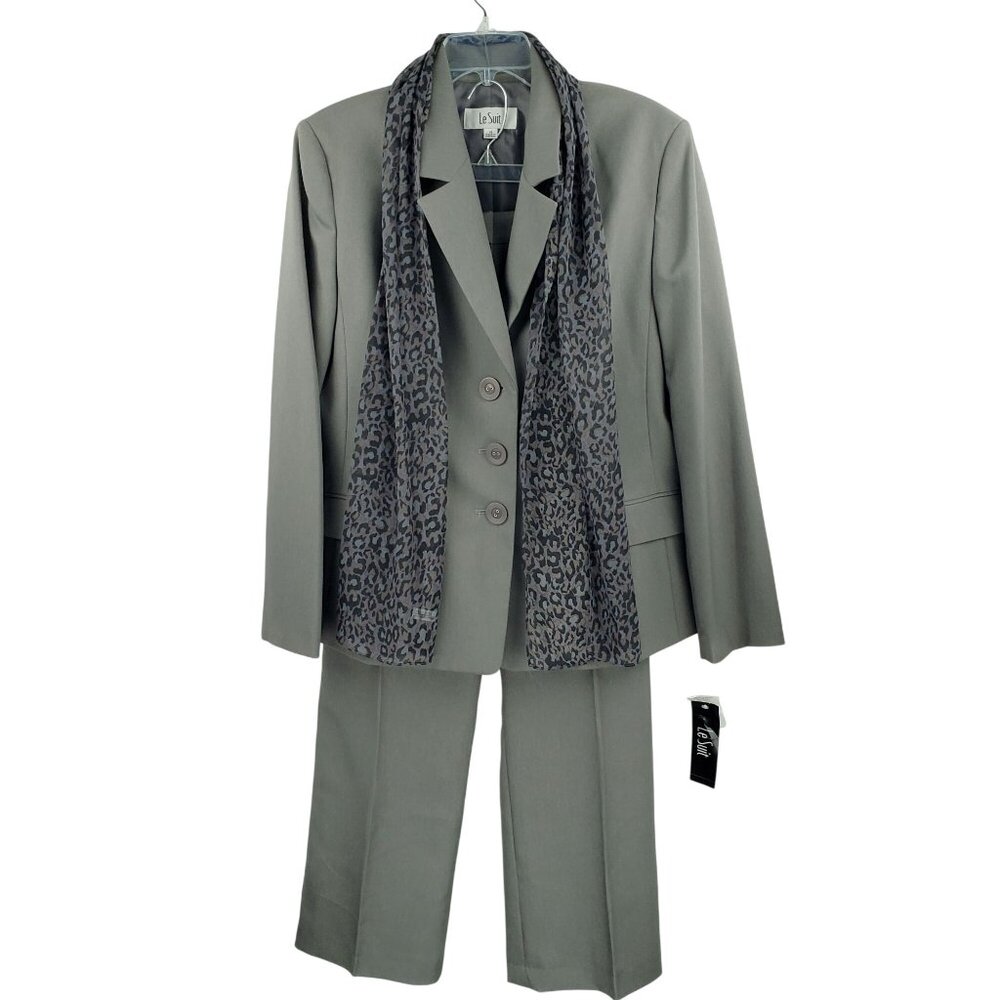 Le Suit Olive Green Women’s Blazer Suit with Leopard-Print Scarf